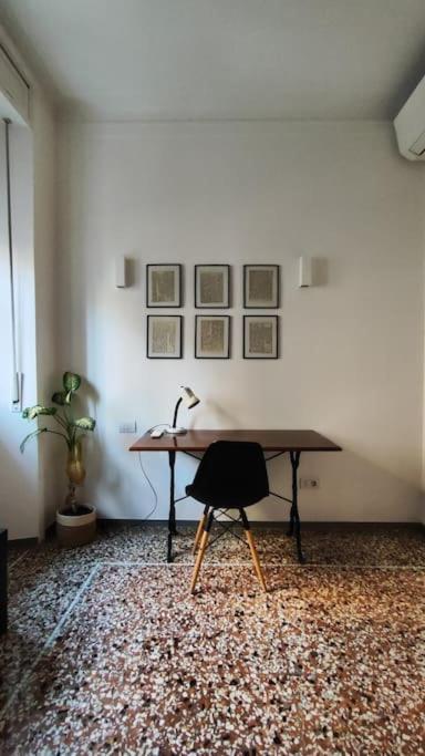 Cozy Apartment Near The Colosseum Rome Exterior photo